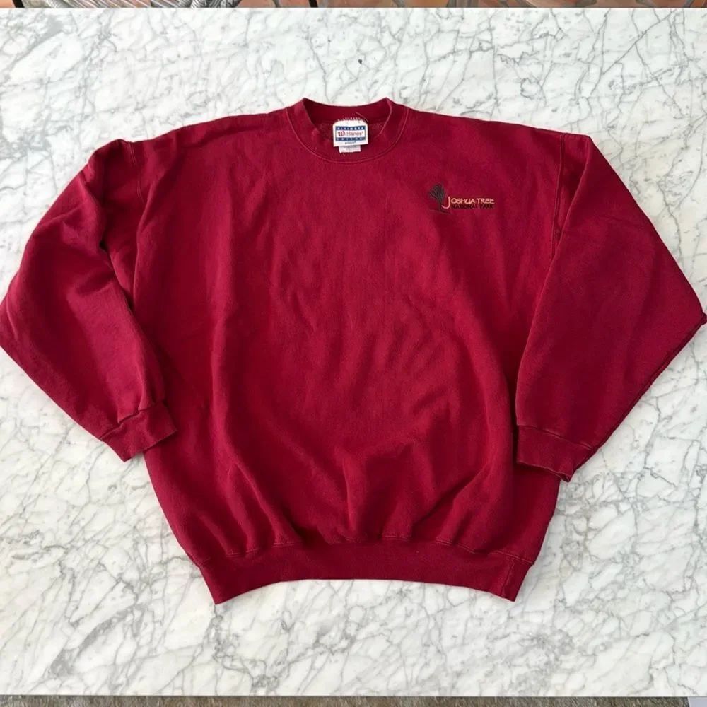 Mens Vintage Joshua Tree Streetwear Burgundy Crewneck Sweatshirt Size XL